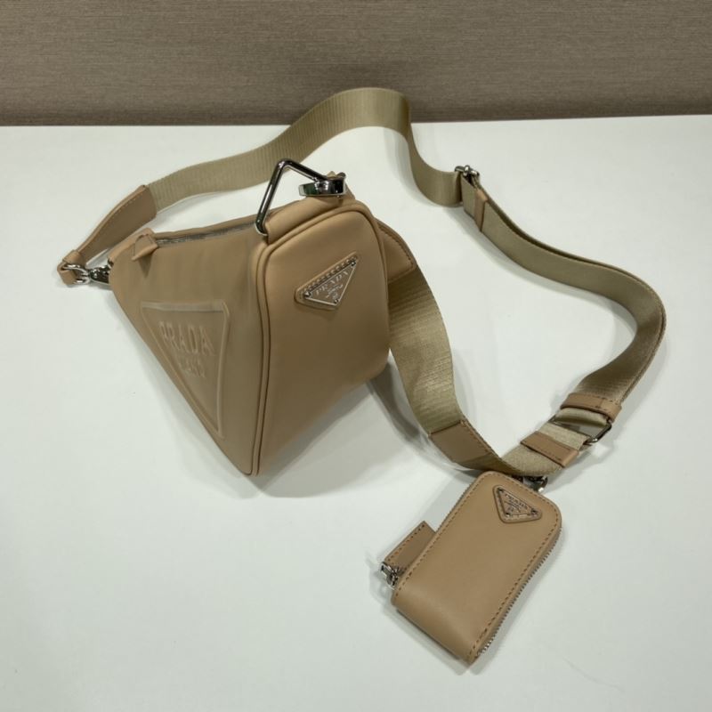 Pra*a triangle pouch